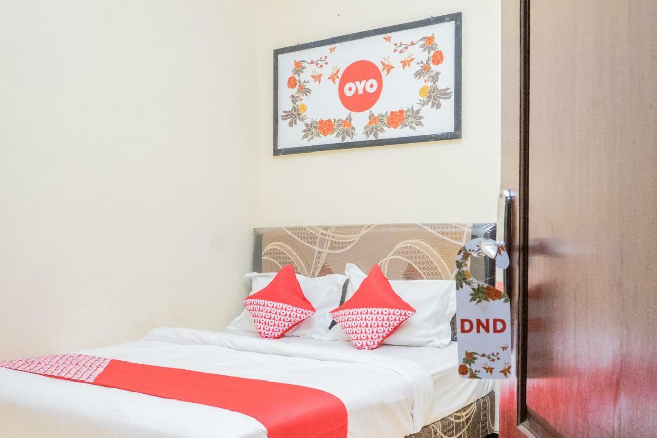 Oyo 643 Al Thalib 8 Syariah Hotel Malang